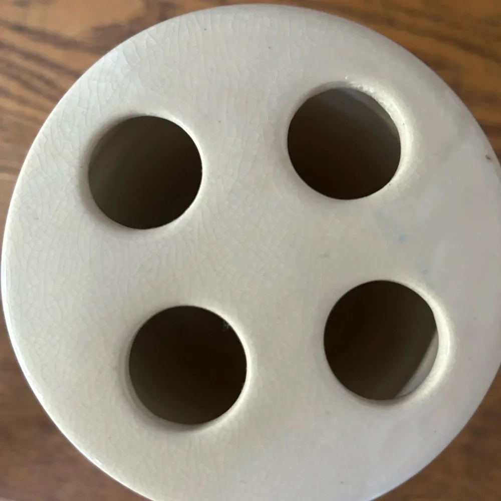 NWT Toothbrush Holder
